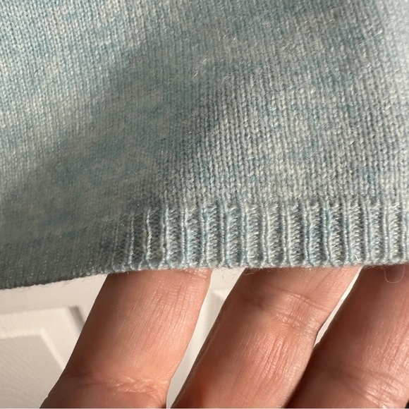 Vintage Sutton Studio for Bloomingdales 100% cashmere sweater, no size tag - Picture 2 of 5